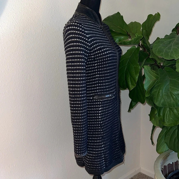 Tory Burch Women’s Houndstooth Blue White Leather Trim Car Coat Sweater Jumper - Picture 6 of 16